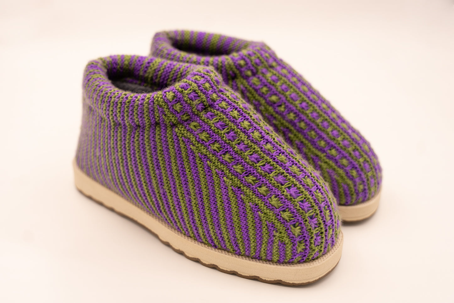 S03 (purple green)