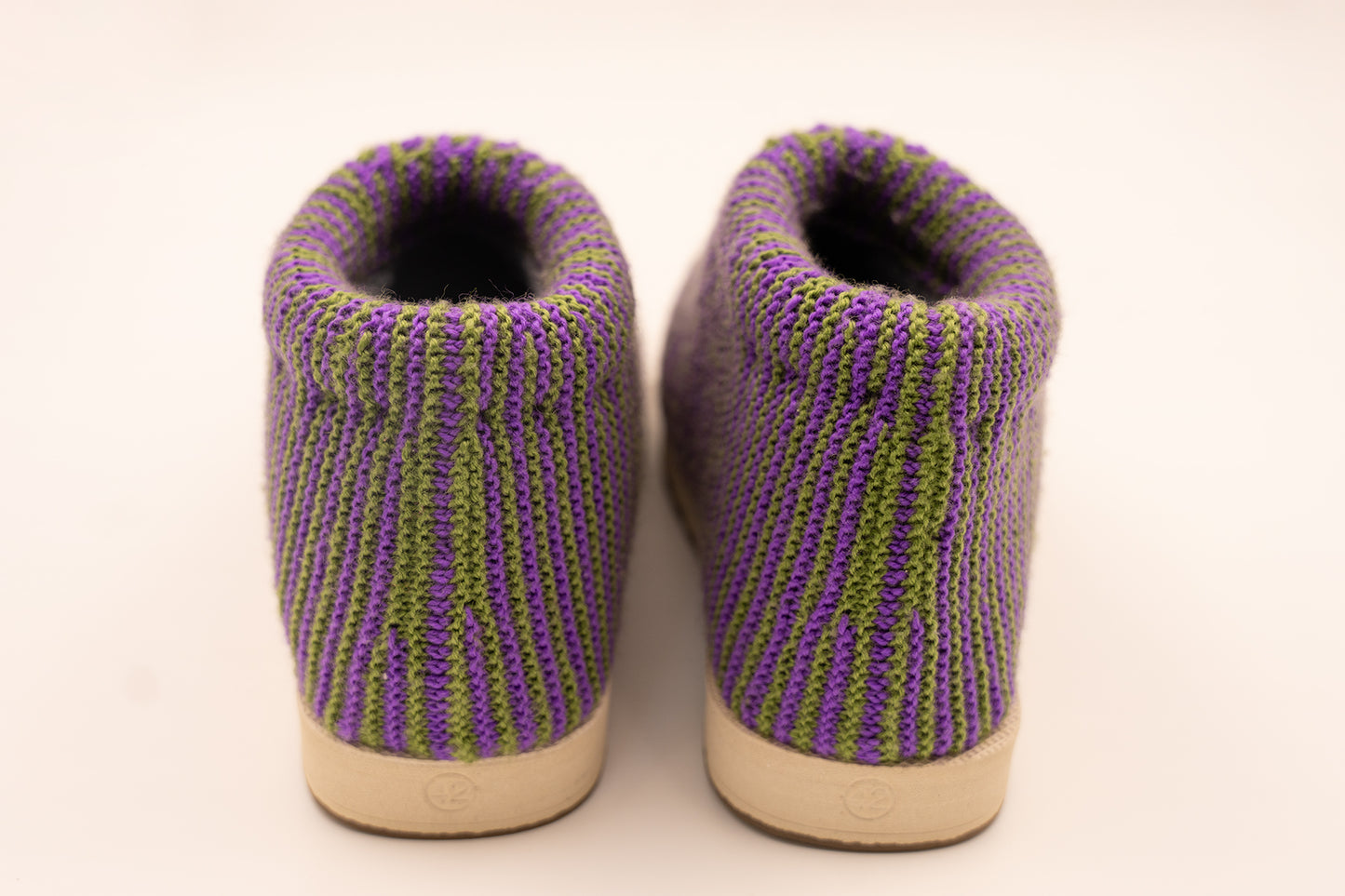 S03 (purple green)